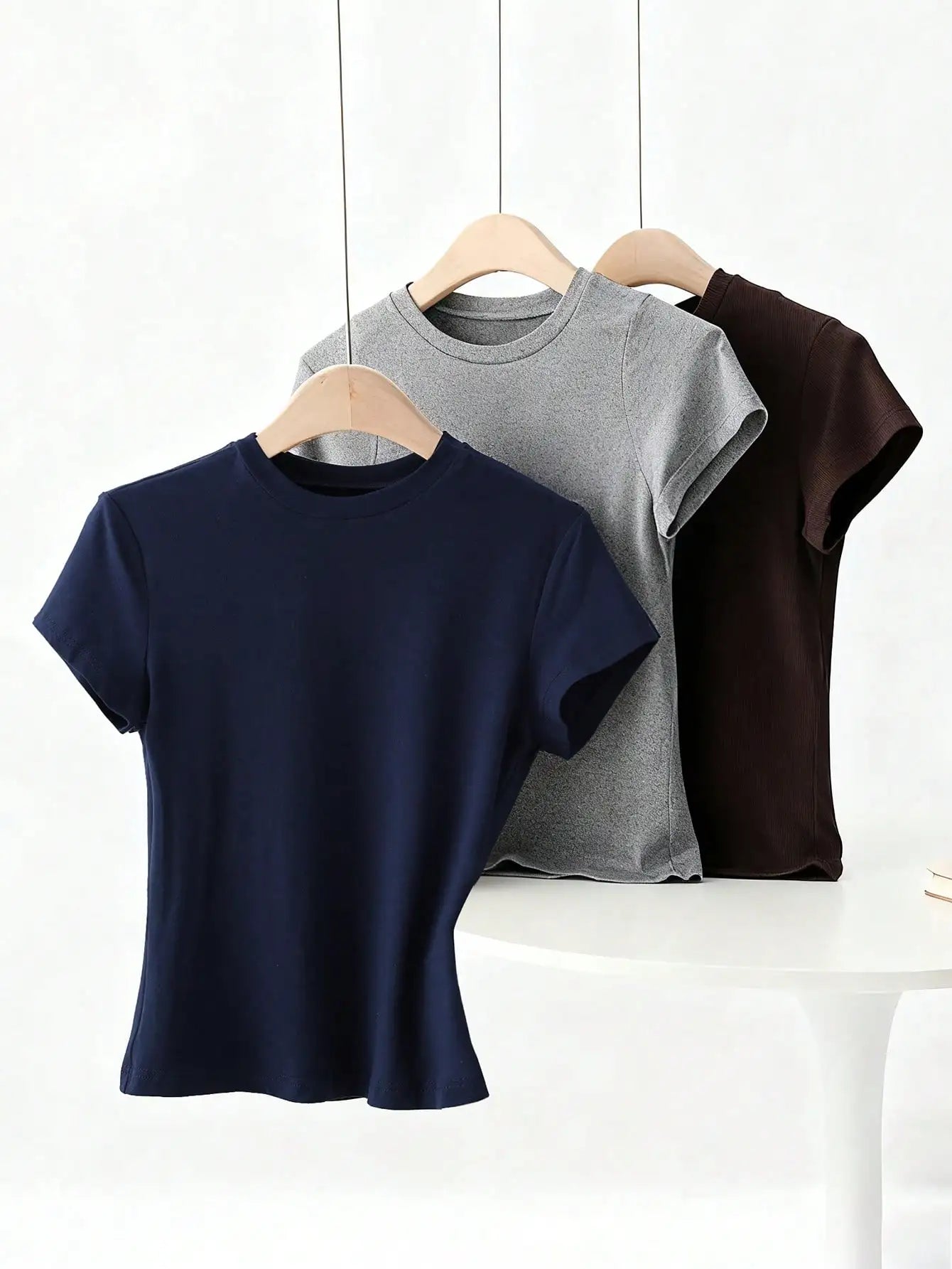 Women's Solid Color Short Sleeve T-Shirt, Minimalist Basic Top for Summer